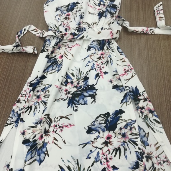 Floral Maxi Dress - Picture 5 of 7